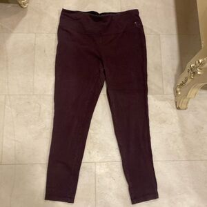 Purple, Amazing, Awsome for Pe, Great for running, Holds sweat